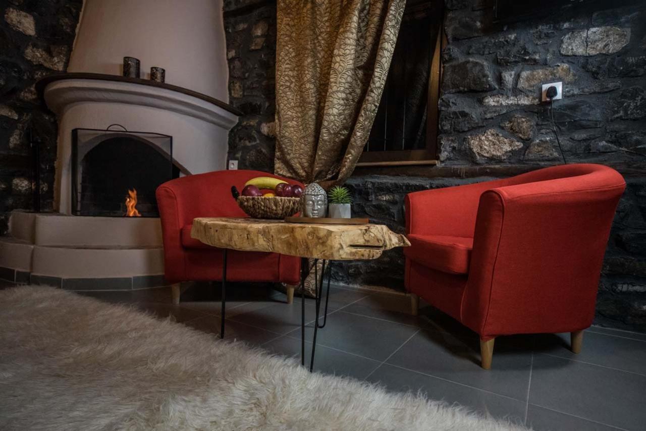 Guesthouse Nefeli Agios Athanasios  Buitenkant foto
